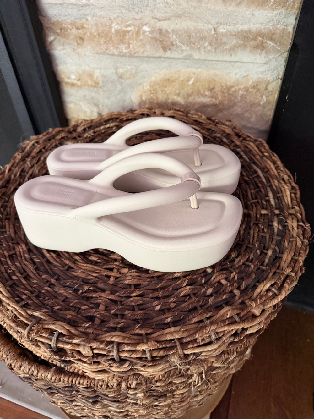 Melissa Platform off white cream Flip Flop Sandals women’s sz 8 new!